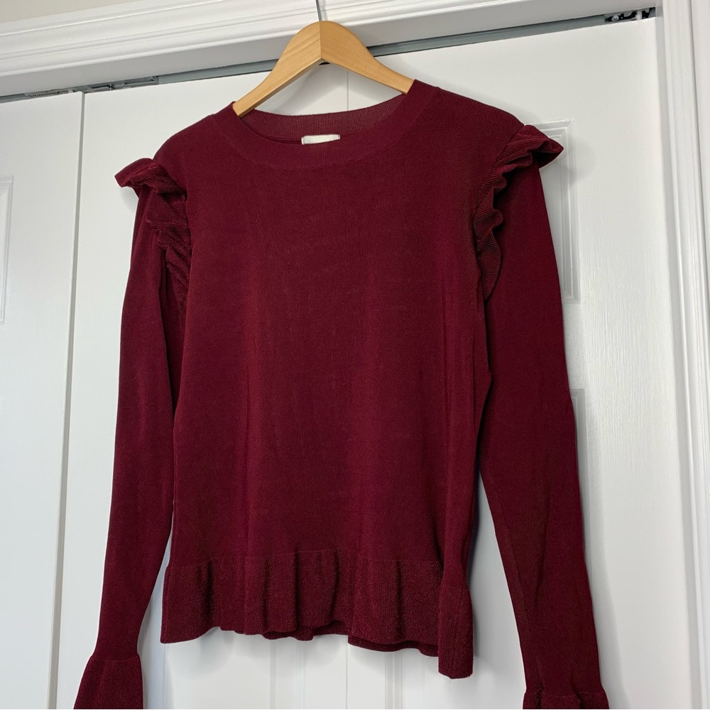 H&M Elegant Burgundy Ruffle Sweater knit Top Women’s Size US L